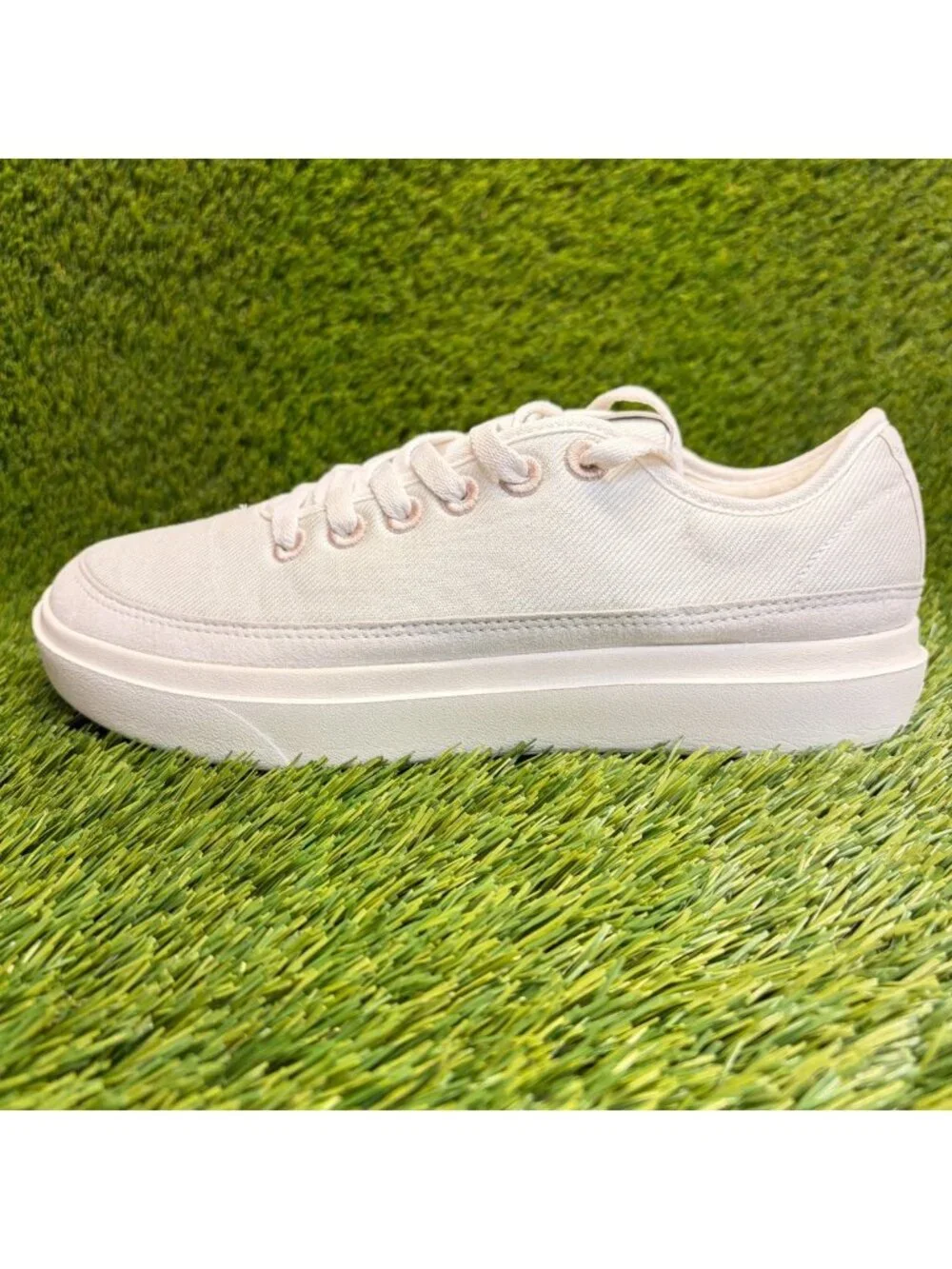 Allbirds Wool Piper 2 Womens Size 9 White Athletic Running Shoes Sneakers
